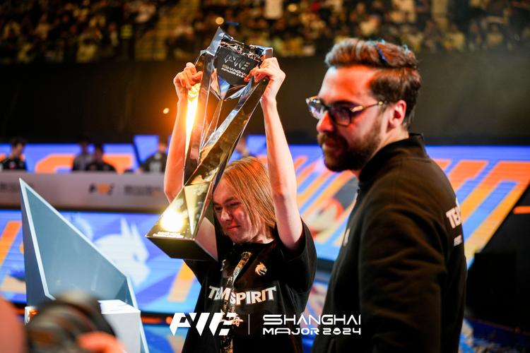 全球冠军赛：只差一口气，BLG不敌DRX跌入败者组